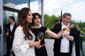 Tamara Vučić tokom posete Gruziji posetila vinariju Badagoni