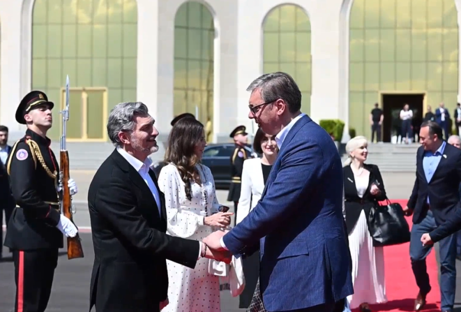 Vučić završio trodnevnu posetu Gruziji, lično ga ispratio predsednik Kavelašvili