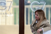 Đorđa Meloni odbrusila Trampu zbog tvrdnje da ga je molila za fotografiju: Razočaravajuće je... (VIDEO)