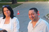 "Sad smo se čuli..." Roditelji Nadice Ademov došli da podrže sina u finalu, a gde je pevačica? (VIDEO)