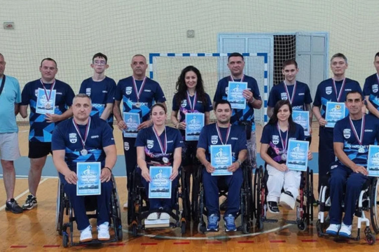 Stoni tenis spojio sport i humanost: Održan tradicionalni "Dan nezaborava" u Smederevu (FOTO)