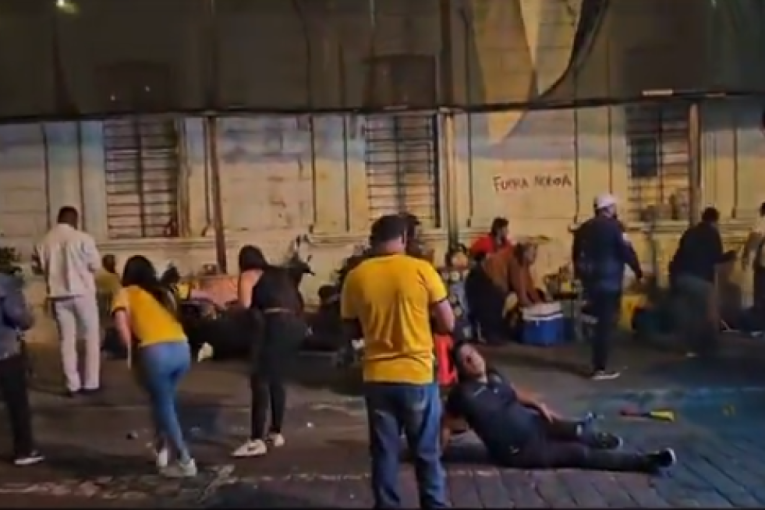 Haotična pucnjava tokom Mundijala: Maloletnici ubili devojčicu i ranili šest osoba (VIDEO)