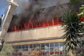 Buknuo veliki požar u Grčkoj! Vatrogasci već 16 sati ne mogu da obuzdaju vatru (VIDEO)