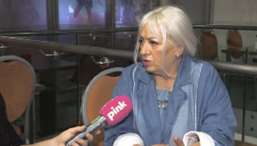 Autorka brojnih hitova ostala bez krova nad glavom: Brak joj se raspao zbog pevačice, a ona joj je pomogla!