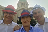 Šeširi u boji srpske zastave sve govore! Troje najviših funkcionera uputilo snažni poziv za skup 27. juna (VIDEO)