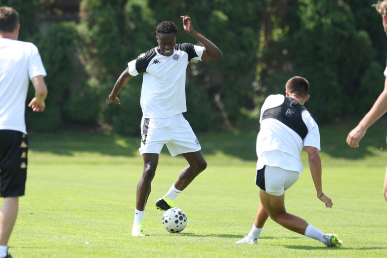 Ilić mešao karte, Partizan izgubio: Trojka CSKA u Sloveniji (VIDEO)