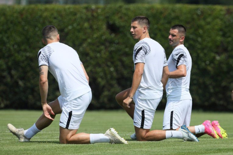 Partizanovo dete se vraća u Superligu! Čukarički jača defanzivni bedem!