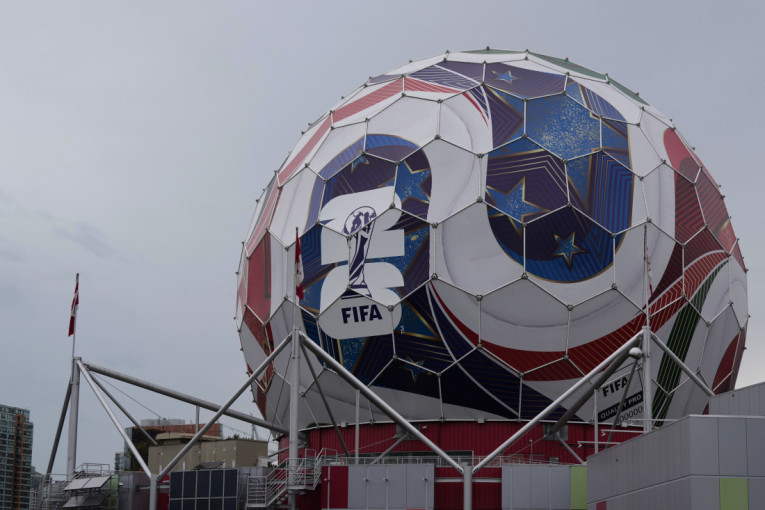Kao grom iz vedra neba! FIFA suspendovala jedan savez, "kriva" je politika (FOTO)