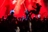 50.000 ljudi na Ušću: Jala Brat i Buba Corelli otvorili Belgrade Music Week spektaklom