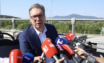 Vučić najavio nove mere: U ponedeljak u 18.00 sati predstavljanje programa, posebno dobre vesti za penzionere