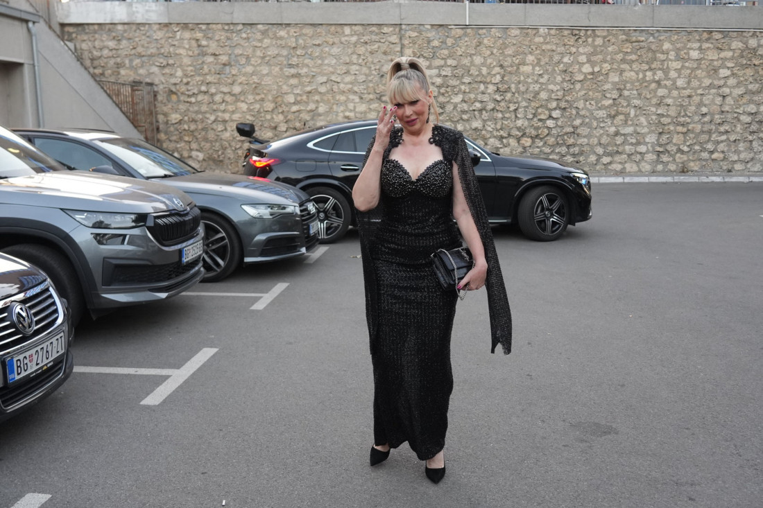 "Na granici sam da zaplačem" Suzana emotivna pred izlazak na binu, pomenula i Sašu (FOTO)