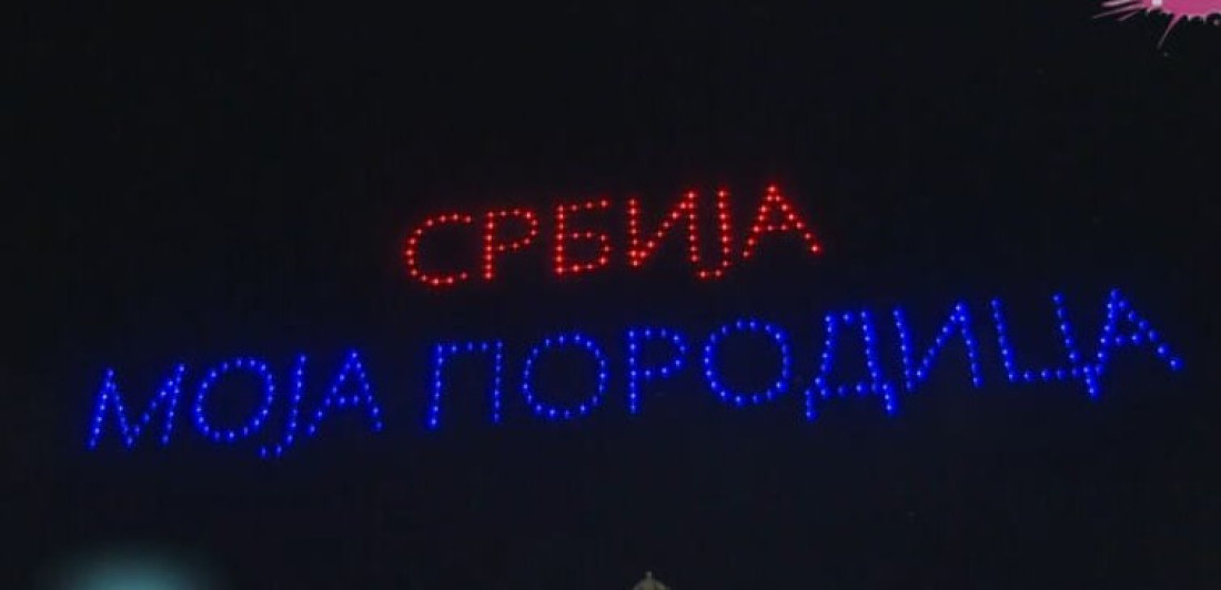 Vučić pozvao na veliki skup: Dron šou je predivan, vidimo se sutra (FOTO/VIDEO)