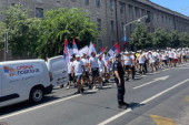 Mladost uz Vučića! Studenti iz Novog Sada stigli u srce Zemuna! (VIDEO)