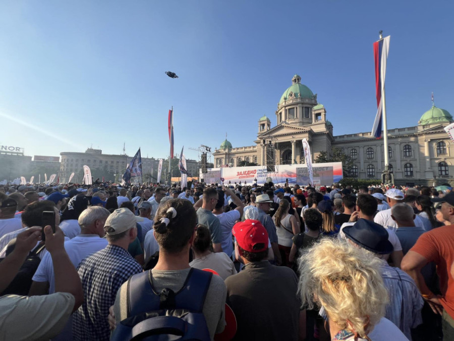 Vučić se zahvalio svima na veličanstvenom skupu: Ljudi su nam najvažniji, ujedinjeni šaljemo poruke za budućnost (VIDEO)