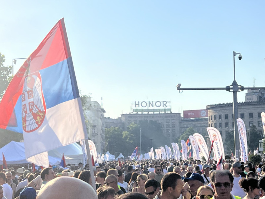 Vučić se zahvalio svima na veličanstvenom skupu: Ljudi su nam najvažniji, ujedinjeni šaljemo poruke za budućnost (VIDEO)