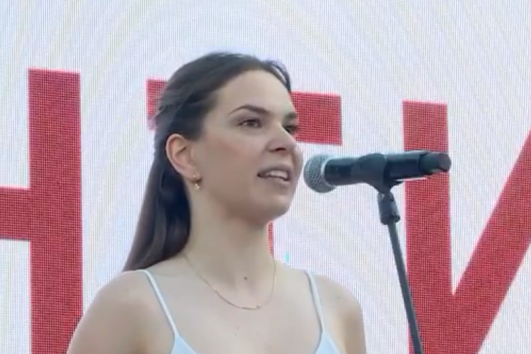 Skandal na blokaderskom skupu u Kraljevu: Ovo je dokaz da takozvani studenti mrze Srbiju i samo žele da je unište (VIDEO)