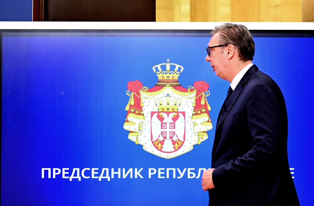 Vučić predstavio mere: Penzionerima do 35.000 dinara, pomoć i za socijalno ugrožene i borce! Cene lekova niže i do 60 odsto