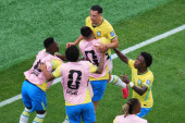 Brazil je u osmini finala Mundijala: Japanci propisno namučili Selesao, triler rešen u nadoknadi (FOTO/VIDEO)
