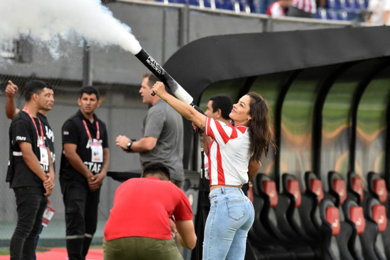 Stigla je! Lepotica iz Južne Afrike zaigrala treće poluvreme! (FOTO)