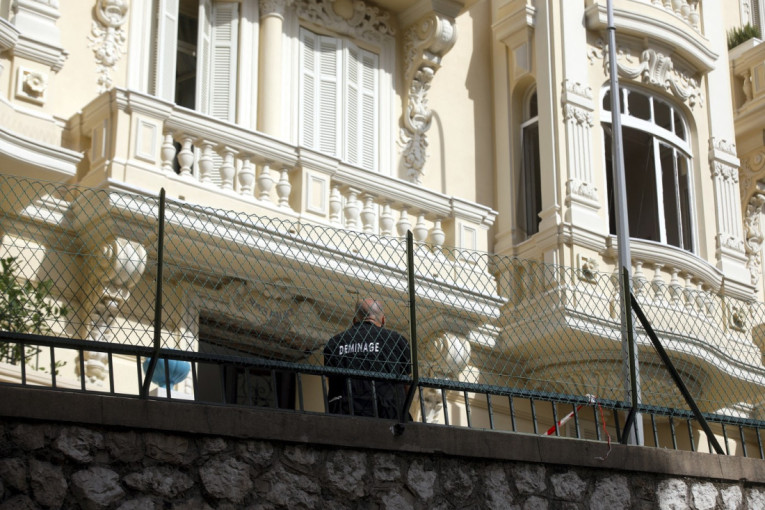 Bez obe noge ostala ljubavnica ukrajinskog oligarha: Osvanule i fotografije, sličnost između nje i njegove žene je velika (FOTO)