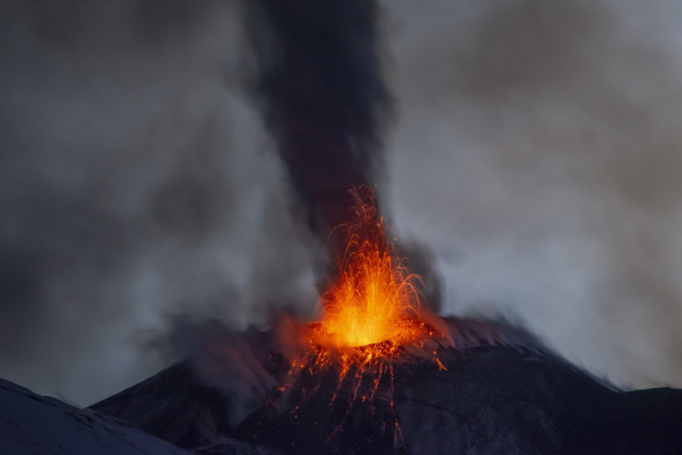 Etna ponovo divlja! Probudio se najaktivniji vulkan u Evropi (VIDEO)