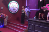 Pao poljubac! Smuvali se Aneli i Filip 20 dana pred superfinale "Elite 9" (FOTO)