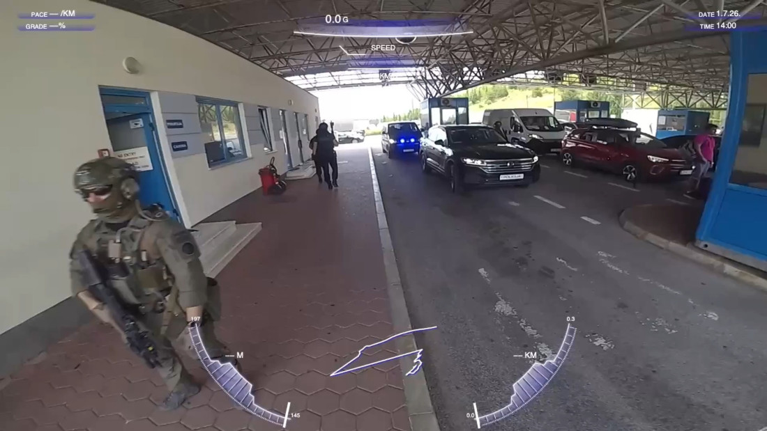 Pogledajte kako je Vuk vraćen kući! Hrvati pod dugim cevima izručili "škaljarca" sa poternice Interpola (FOTO/VIDEO)
