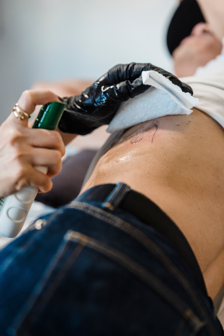 Želite novu tetovažu ovog leta? Ovo morate da znate pre nego što sednete u tattoo stolicu