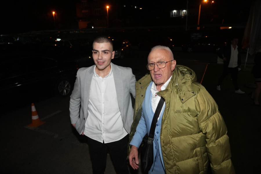 Era van sebe nakon porodične drame sa unukom: "Grizem da njima obezbedim ceo život..."