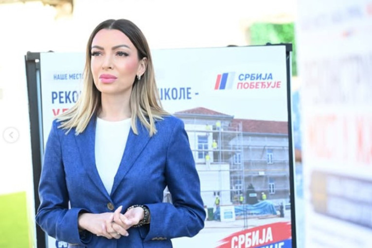 Čekali skoro 30 godina, a onda su stigle mašine: Novi asfalt menja život meštana Slatine i okolnih sela (FOTO)