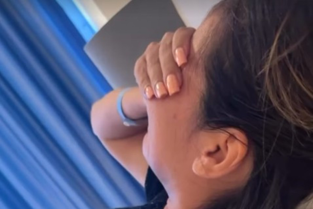 Pevačica kuka na sav glas od bolova! Hitno je morala da potraži medicinsku pomoć - evo šta se desilo (FOTO)
