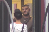 Stanija i Asmin na korak do pomirenja: Bivši ljubavnici razmenjivali poglede i osmehe