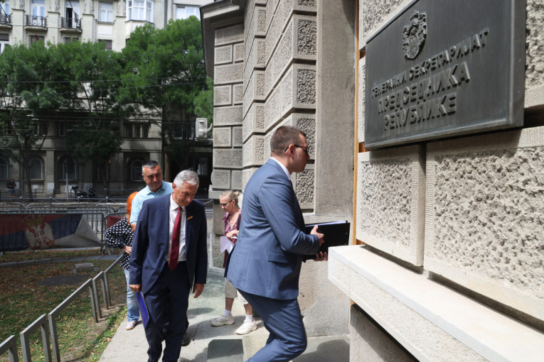 Počeo sastanak Vučića i predstavnika GSP: S predsednikom o budućnosti gradskog prevoza u Beogradu