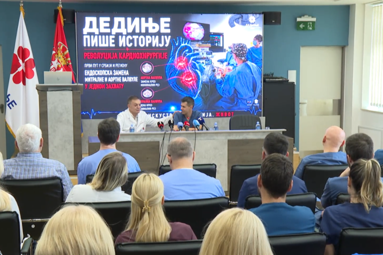 Prvi put u Srbijii i regionu: Na "Dedinju" izvedena dvostruka endoskopska zamena srčanih zalistaka (VIDEO)