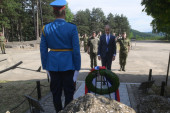 Macut položio venac u Kuršumliji: Sećanje na heroje je trajna obaveza Srbije