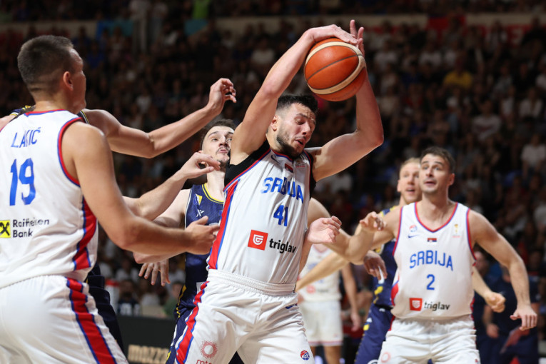 Srbija - Francuska: Jokić protiv Vembija - spektakl u Areni!