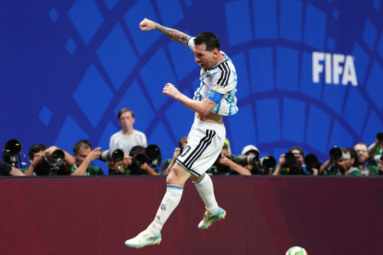 Mesi pobegao sa giljotine! Argentina iz mrtvih do četvrtfinala Mundijala! (VIDEO)