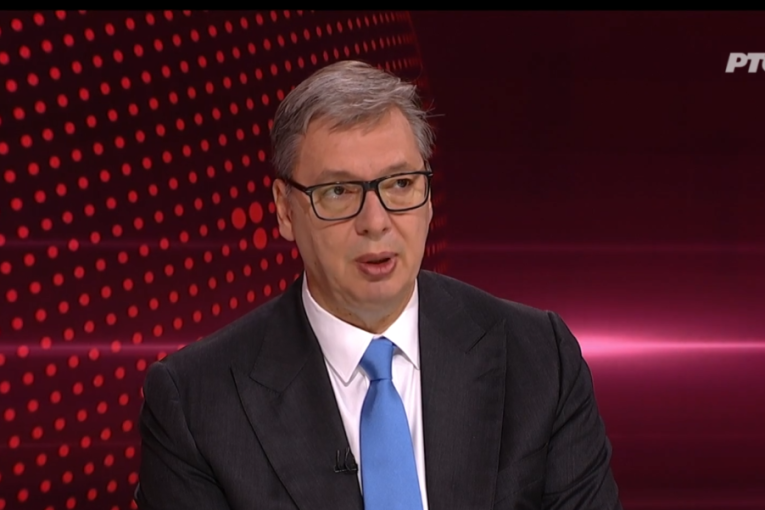 Vučić: Želimo ujedinjenu Srbiju, i decu, i mlade, i sredovečne i stare za istim stolom!