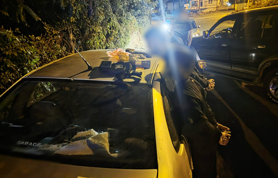Marlboro, maramice i lisice: Pogledajte kako je osumnjičena četvorka postojena pred policijom (FOTO/VIDEO)
