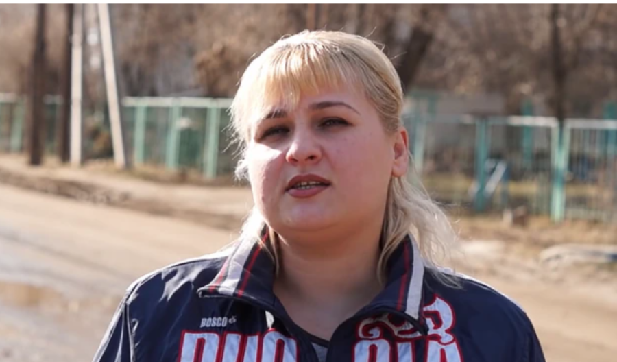 „Rekli su mi da četvoro dece dam u dom. Zato sam počela da rađam tuđu“: Ispovest surogat majke