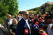 Vučić o napadu u Srebrenici: Uvek se duboko naklonimo žrtvama, a ne kao drugi