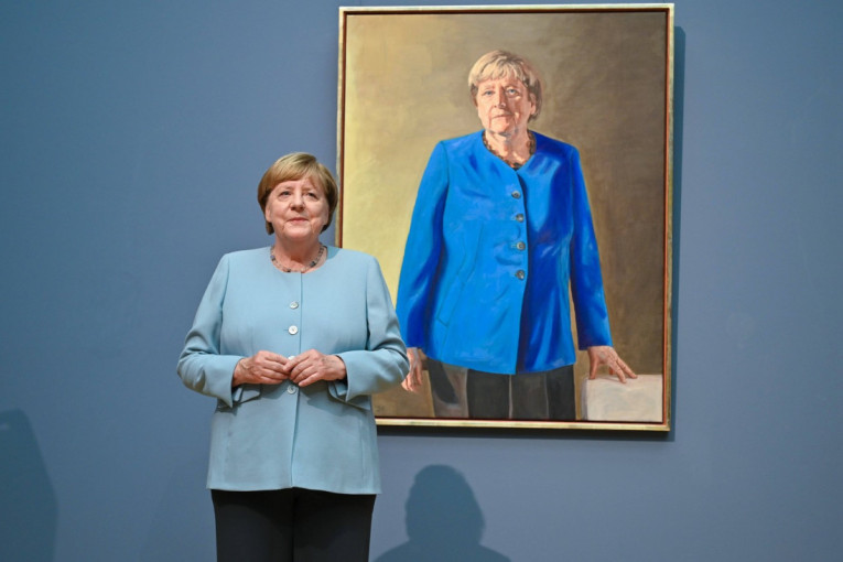 Portet Angele Merkel povećao broj posetilaca u berlinskom muzeju: Naručila ga je sama, pozirala za njega mesecima (VIDEO)