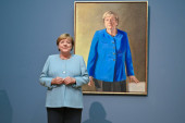 Portet Angele Merkel povećao broj posetilaca u berlinskom muzeju: Naručila ga je sama, pozirala za njega mesecima (VIDEO)