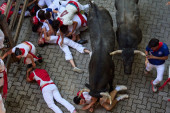 Horor u Španiji! Muškarac proboden u lice u trci s bikovima (FOTO)