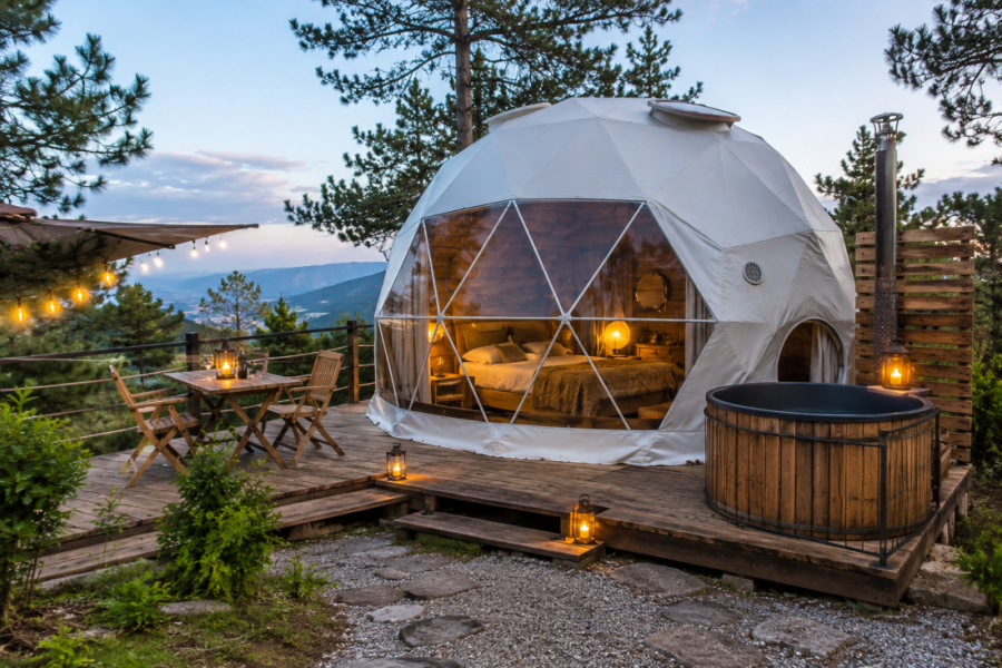 Glamping osvaja Srbiju: Luksuz u prirodi donosi zaradu koja privlači sve više investitora