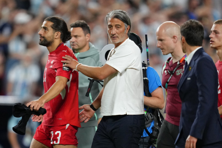 Baš me briga, pravila su pravila! I Ibrahimović besan zbog gola Engleza (FOTO/VIDEO)