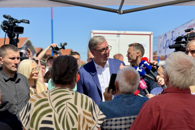 Poverenje 800.000 penzionera u Vučića dovelo blokadere do histerije! Najstariji na meti jer glasaju razumom i srcem, a ne diktatom ulice
