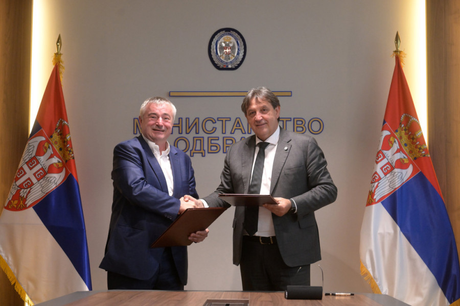 Vojska Srbije prelazi na gas: Gašić i Bajatović potpisali važan sporazum