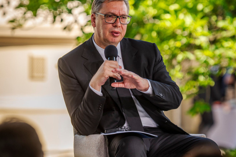 Vučić se danas sastaje sa predstavnicima SZO