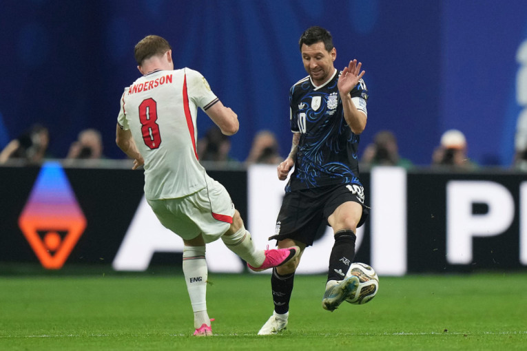 Engleska - Argentina: Rovovska bitka u Atlanti!